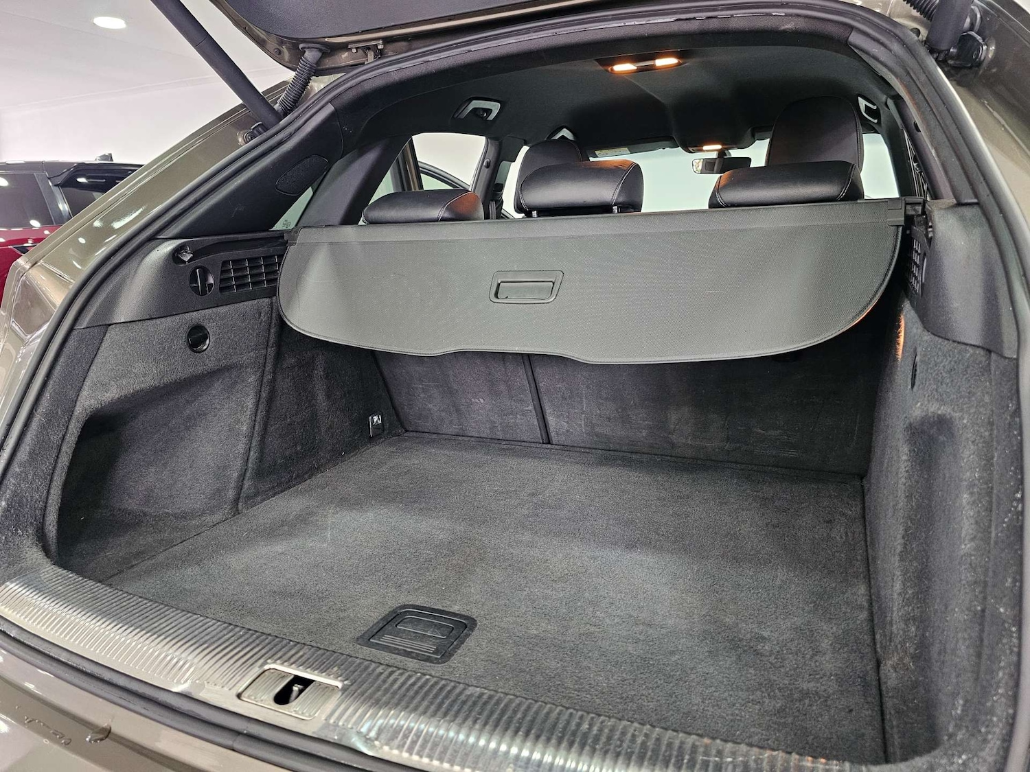 Used Audi Q3 2015 for sale - 77408946: Photo 52