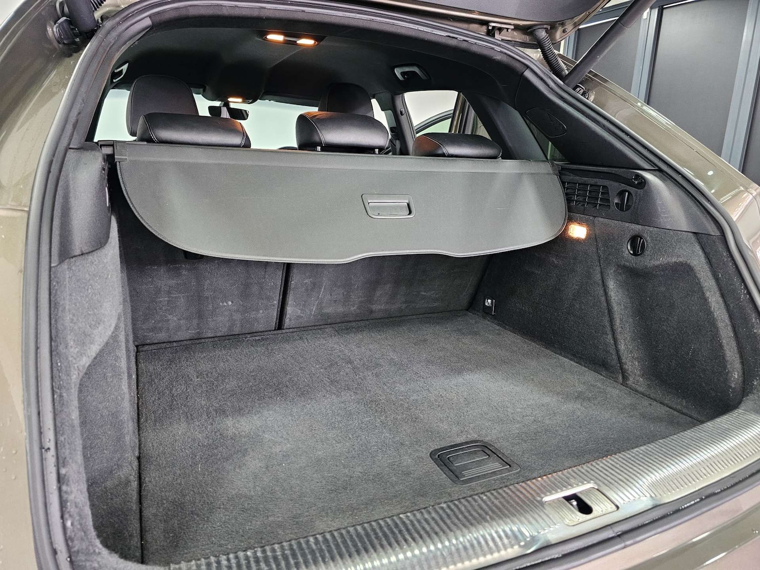 Used Audi Q3 2015 for sale - 77408946: Photo 53