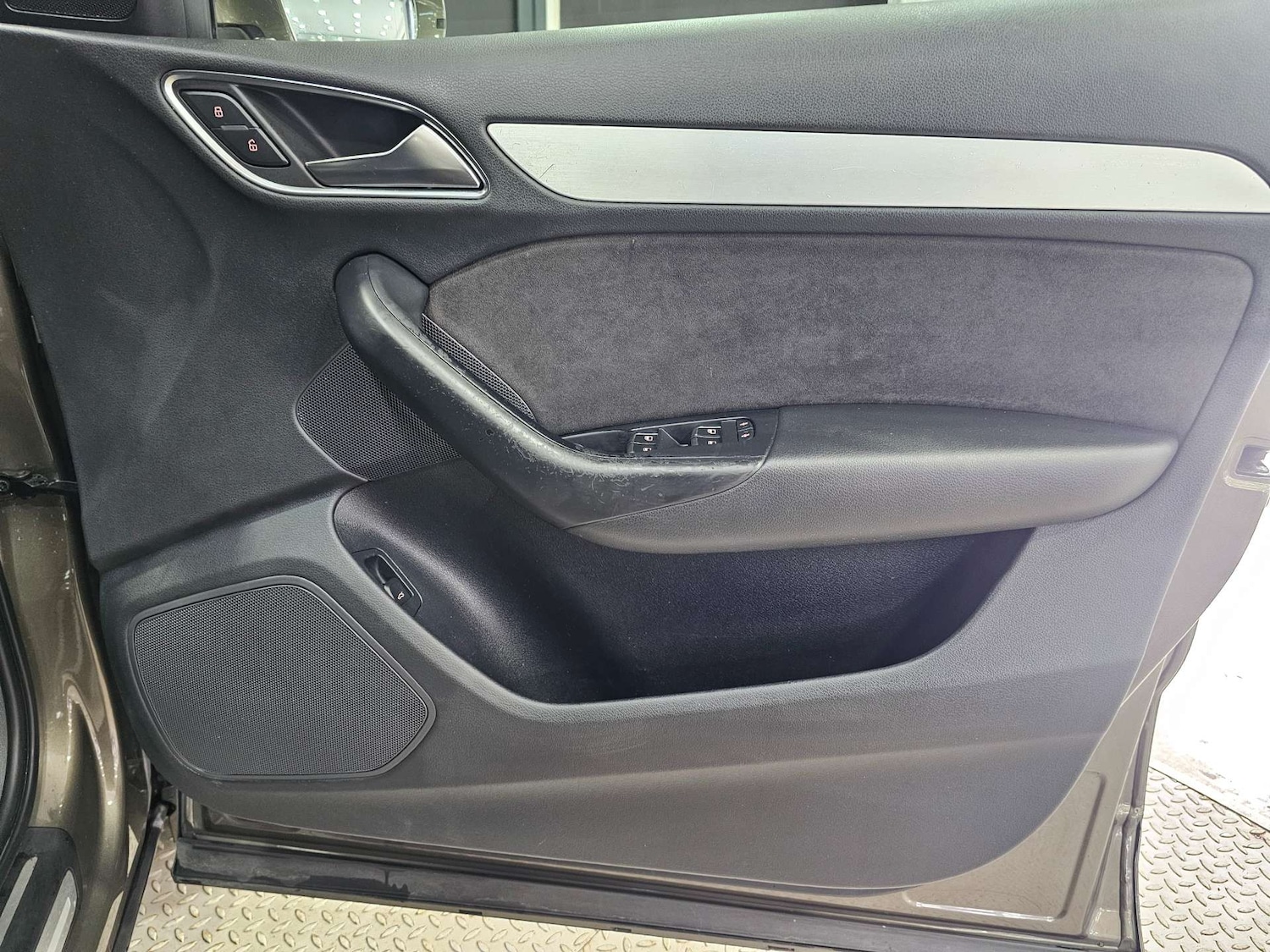 Used Audi Q3 2015 for sale - 77408946: Photo 54