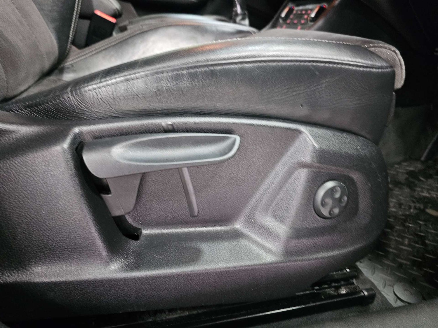 Used Audi Q3 2015 for sale - 77408946: Photo 60