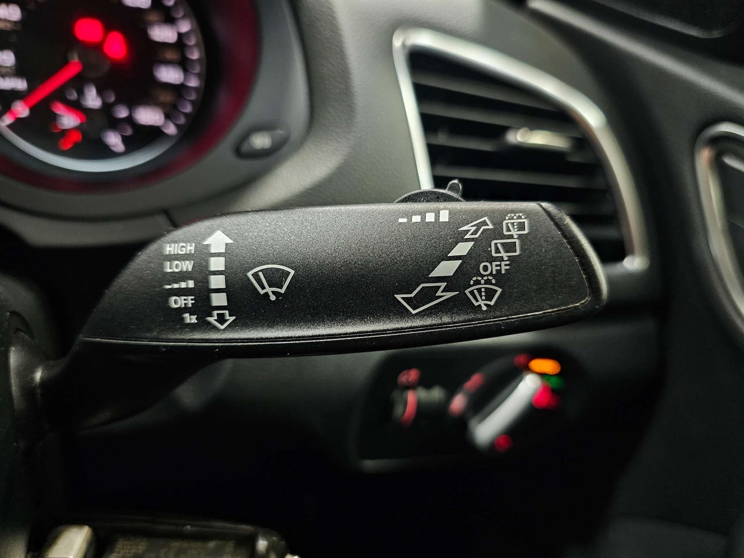 Used Audi Q3 2015 for sale - 77408946: Photo 66