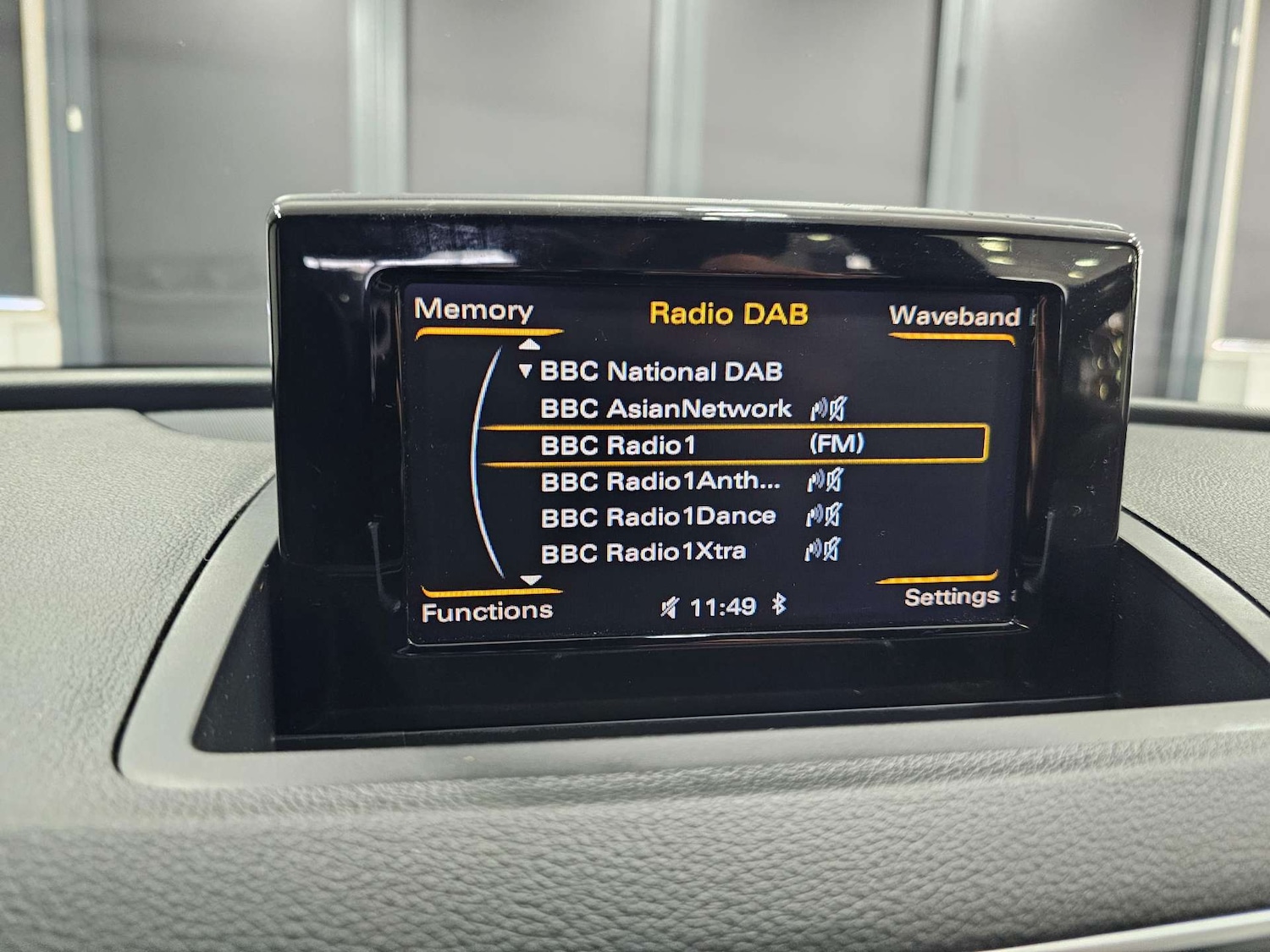 Used Audi Q3 2015 for sale - 77408946: Photo 73