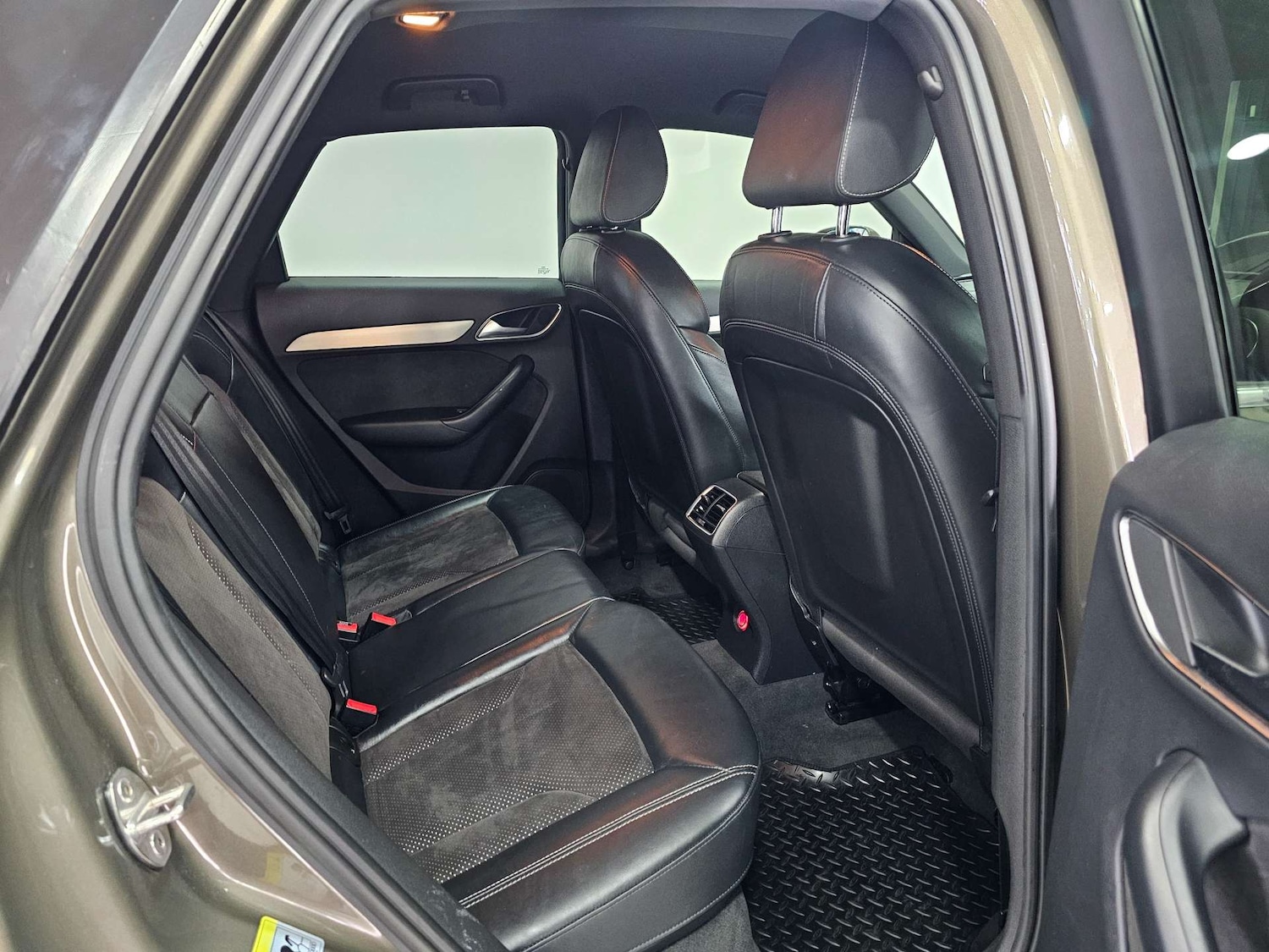 Used Audi Q3 2015 for sale - 77408946: Photo 81