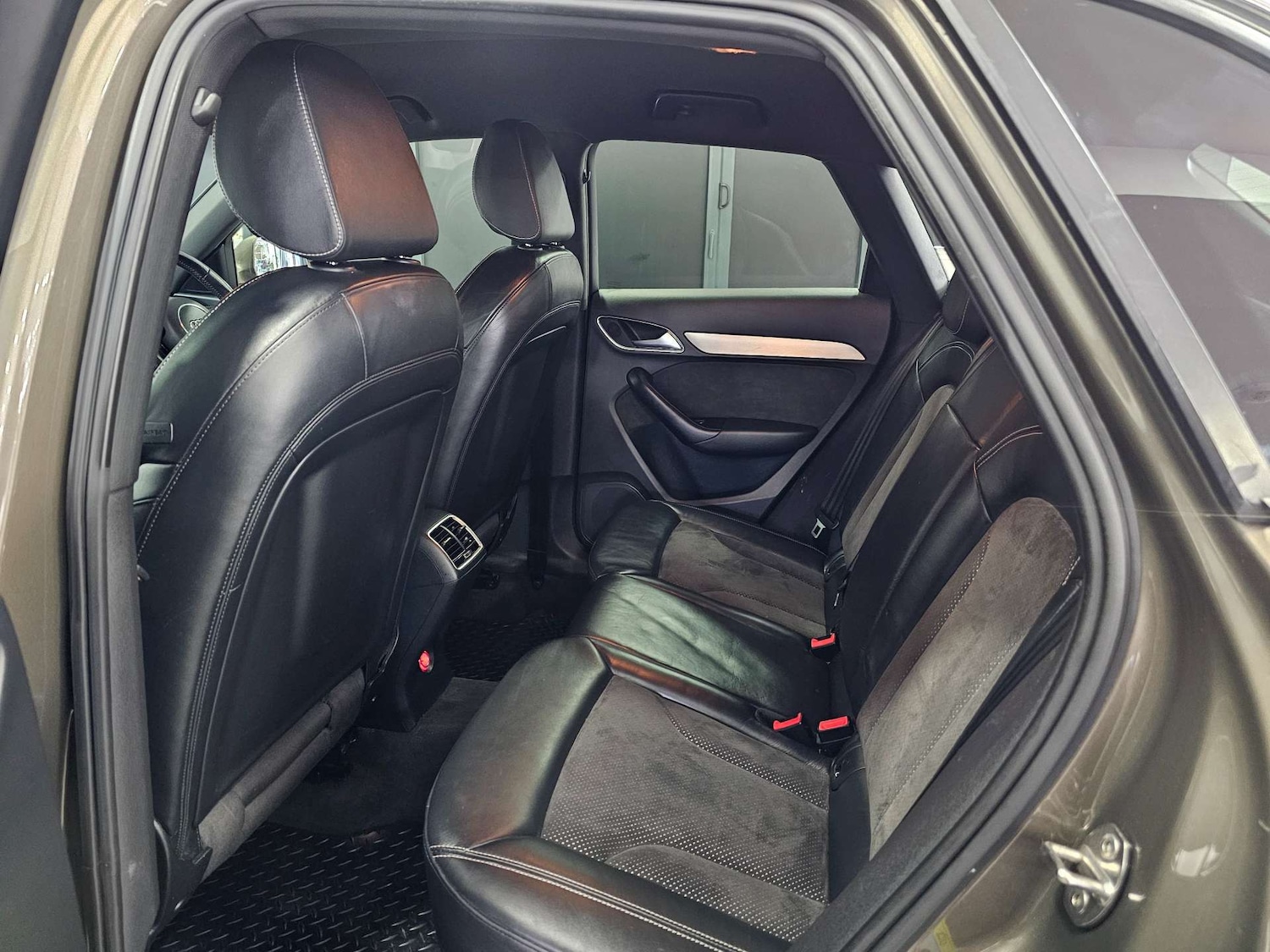 Used Audi Q3 2015 for sale - 77408946: Photo 85