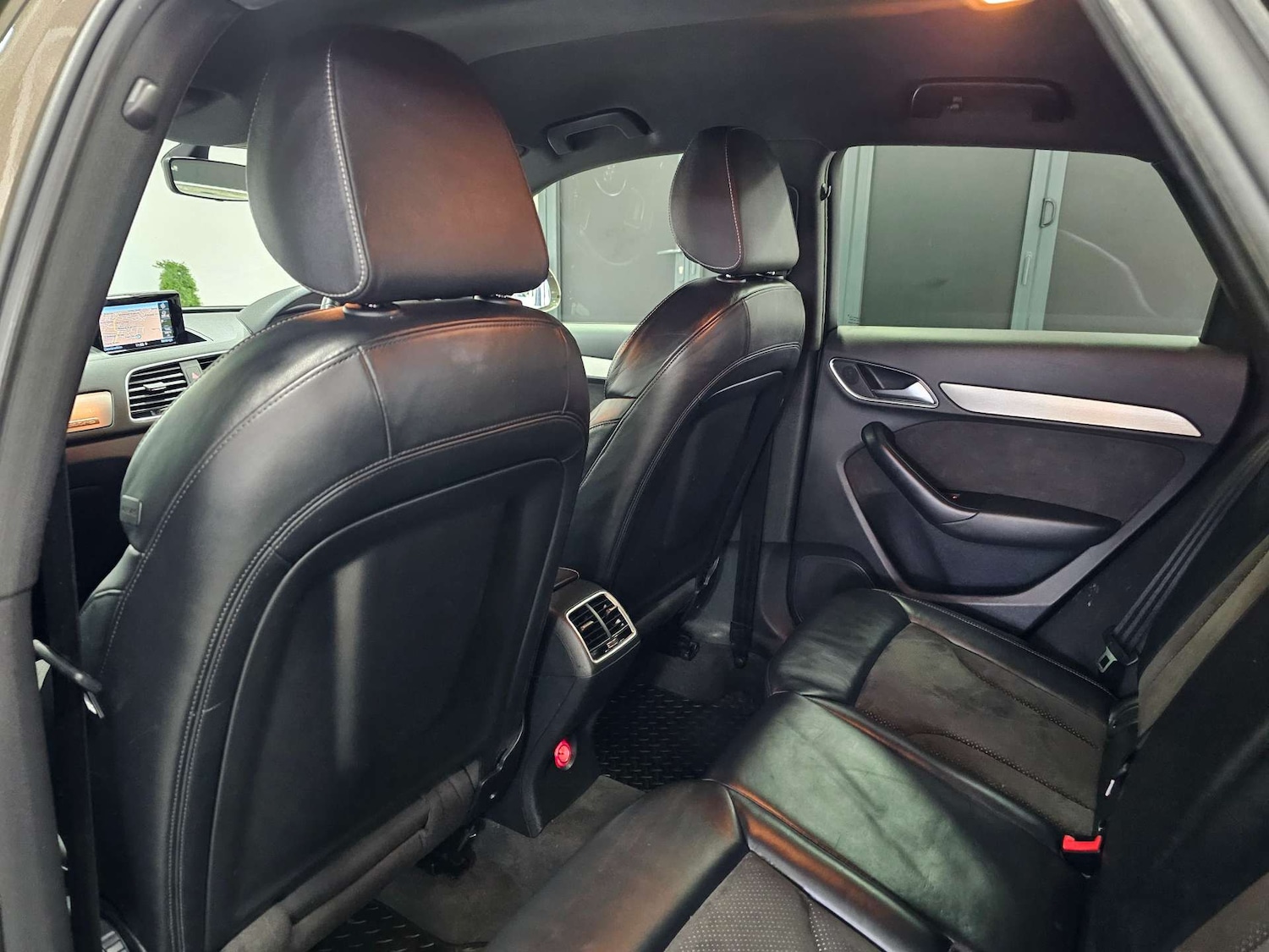 Used Audi Q3 2015 for sale - 77408946: Photo 86