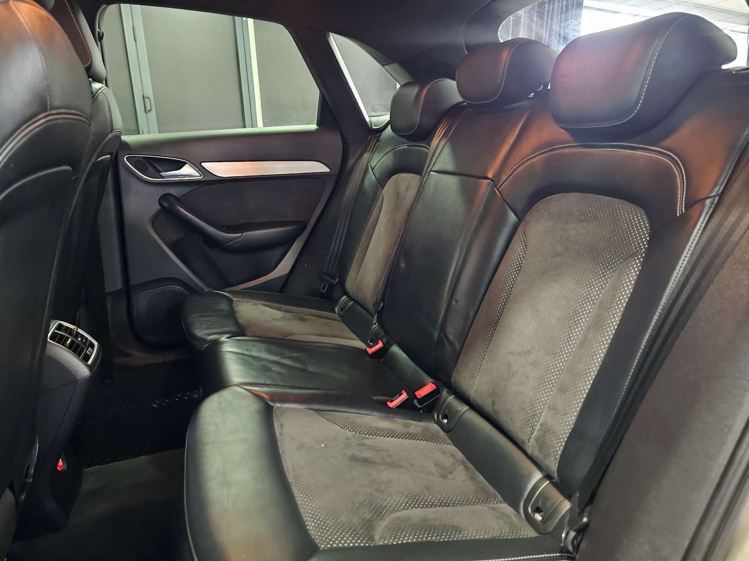 Used Audi Q3 2015 for sale - 77408946: Photo 87