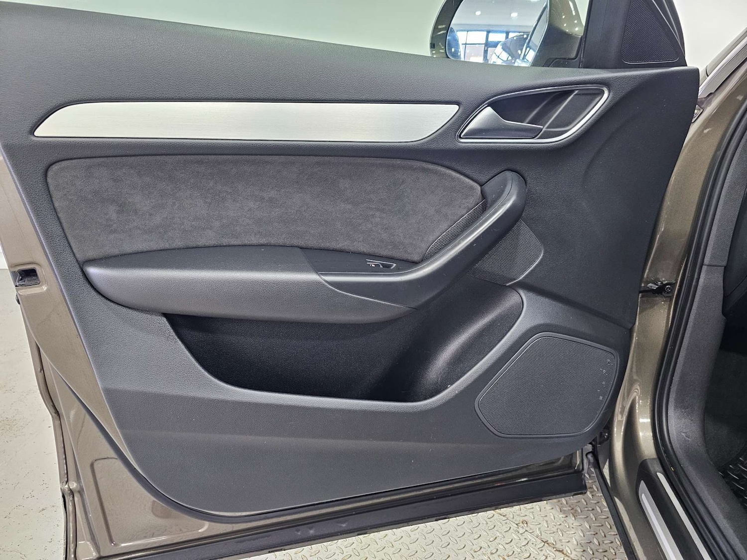 Used Audi Q3 2015 for sale - 77408946: Photo 89