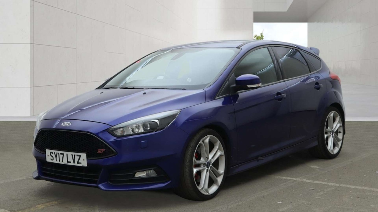 Used Ford Focus 2017 for sale - 78133428: Photo 3