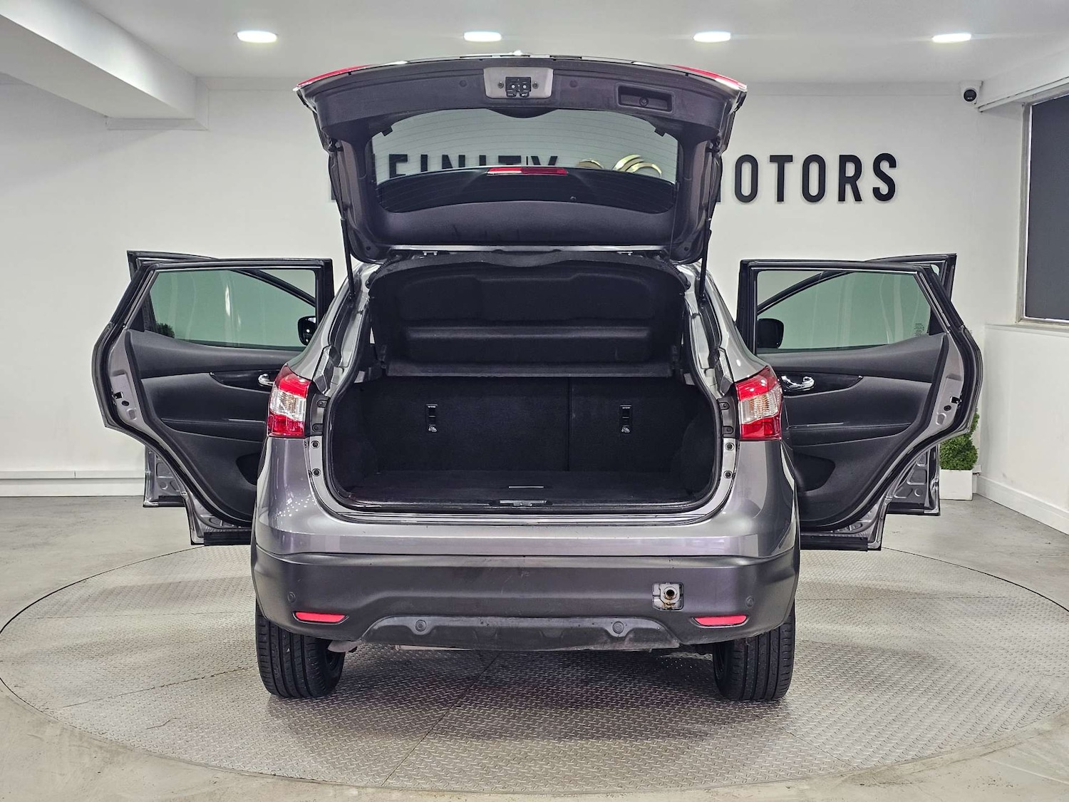 Used Nissan Qashqai 2016 for sale - 76972420: Photo 17