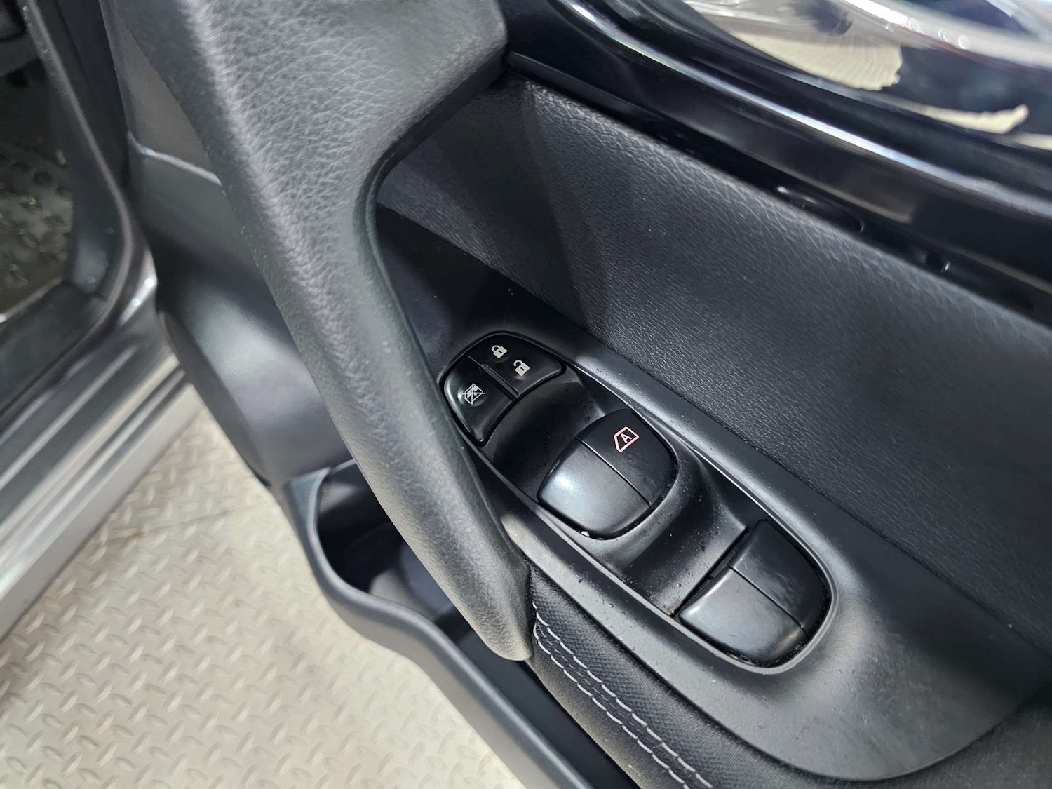 Used Nissan Qashqai 2016 for sale - 76972420: Photo 19