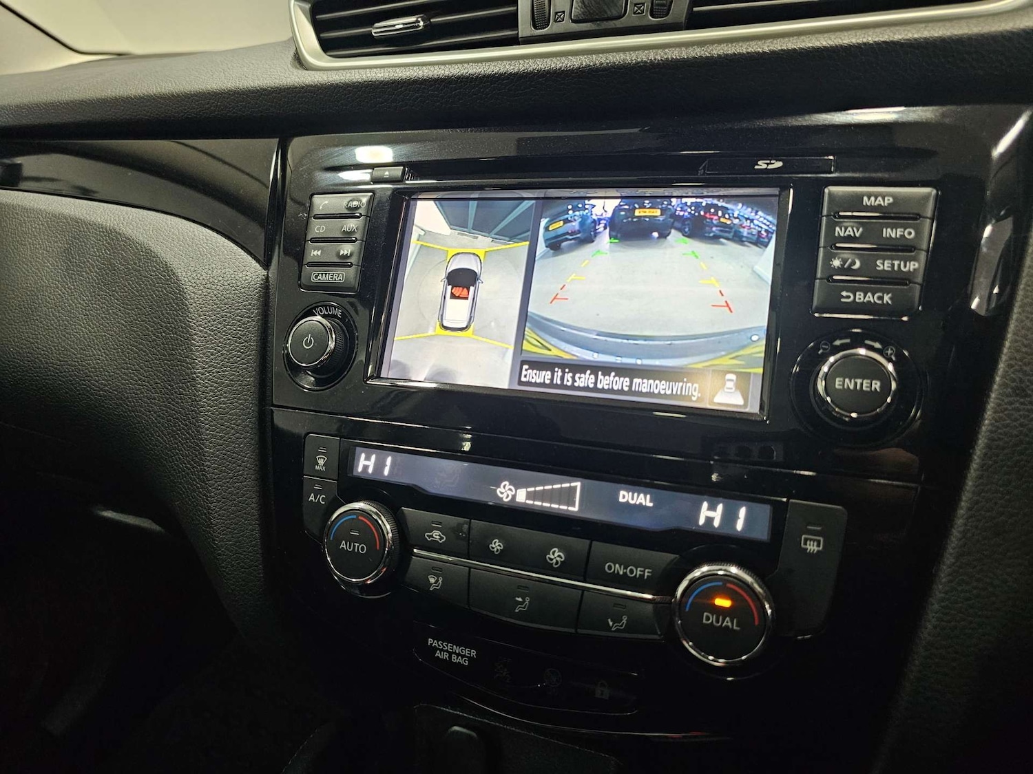 Used Nissan Qashqai 2016 for sale - 76972420: Photo 2