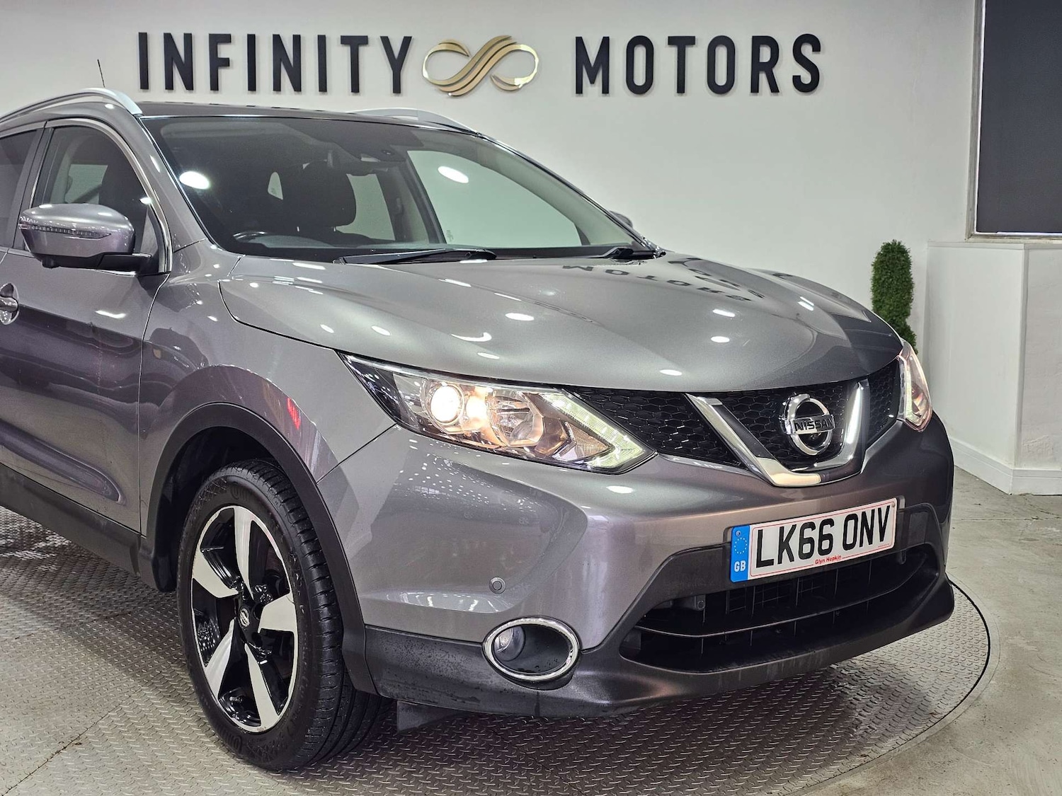 Used Nissan Qashqai 2016 for sale - 76972420: Photo 32