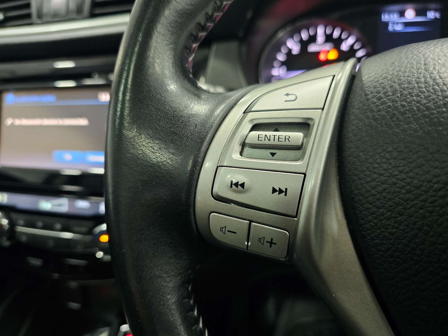 Used Nissan Qashqai 2016 for sale - 76972420: Photo 40