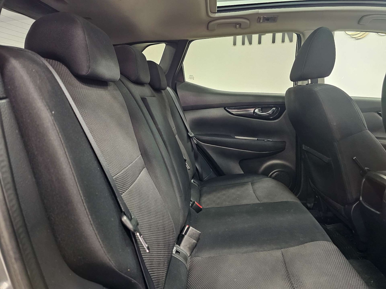 Used Nissan Qashqai 2016 for sale - 76972420: Photo 43