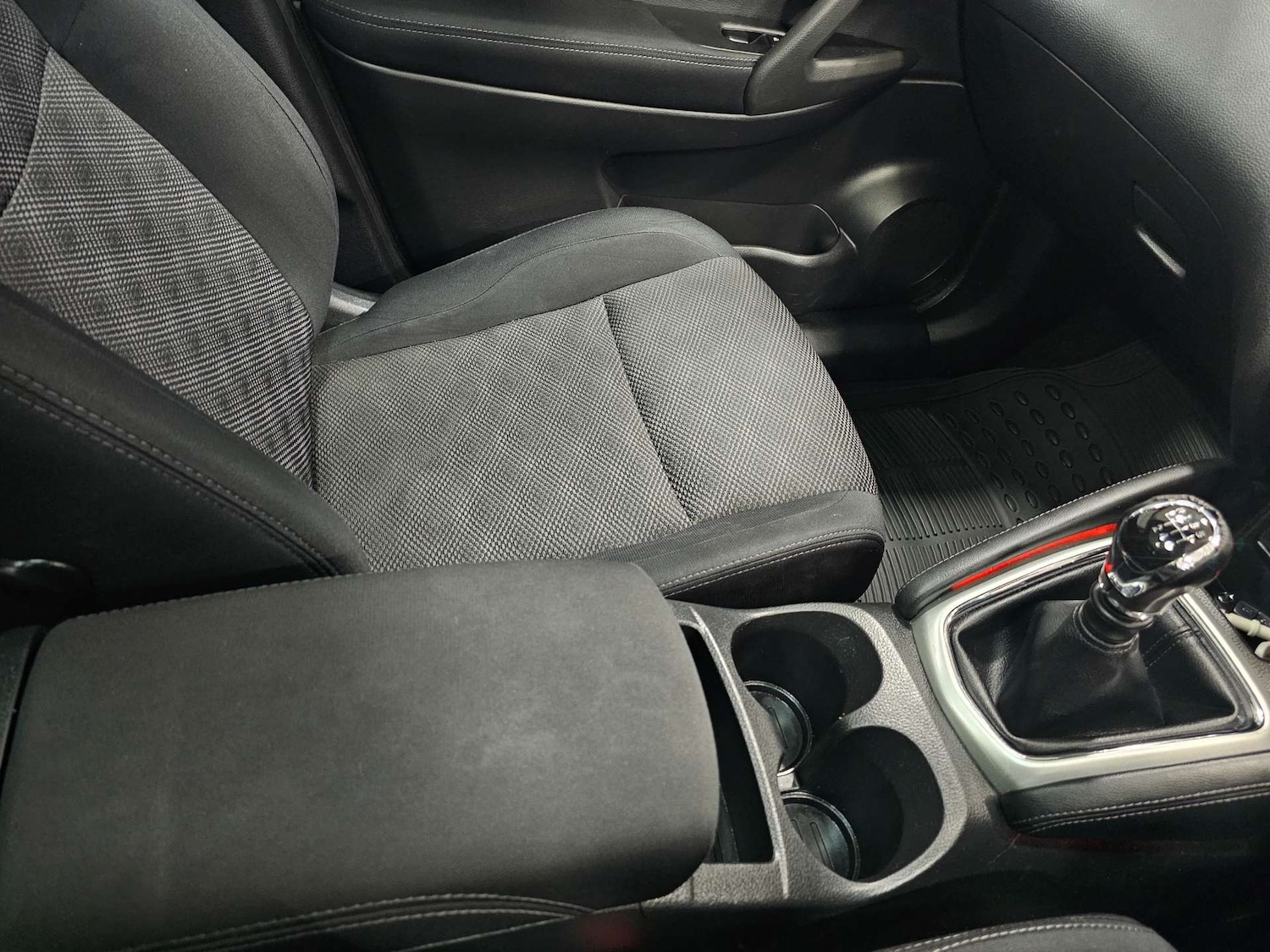 Used Nissan Qashqai 2016 for sale - 76972420: Photo 59