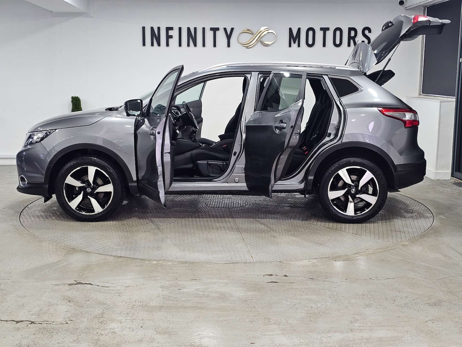 Used Nissan Qashqai 2016 for sale - 76972420: Photo 66