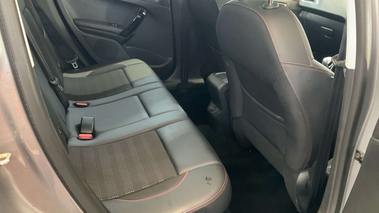 Used Peugeot 2008 2019 for sale - 76972485: Photo 9