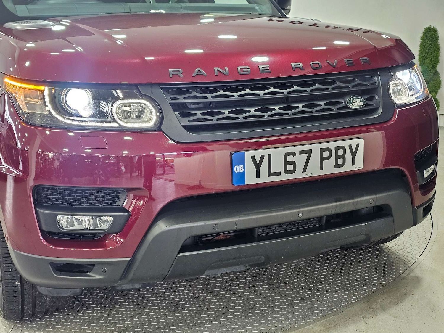 Used Land Rover Range Rover Sport 2018 for sale - 76972385: Photo 6