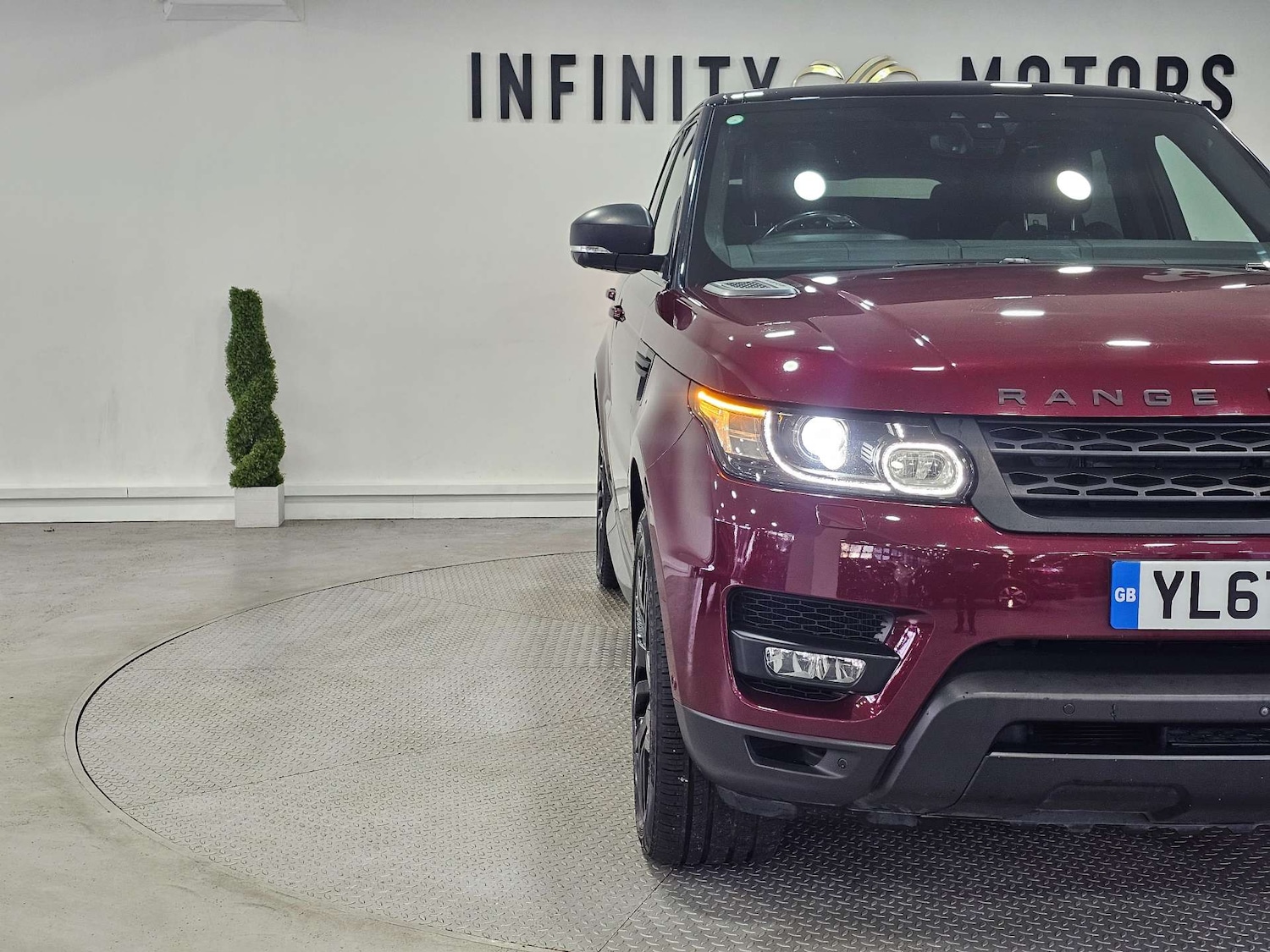 Used Land Rover Range Rover Sport 2018 for sale - 76972385: Photo 9