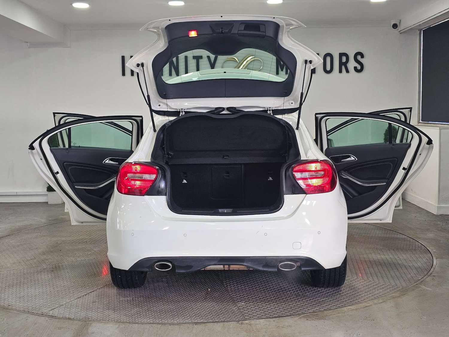 Used Mercedes-Benz A-Class 2013 for sale - 76972432: Photo 45