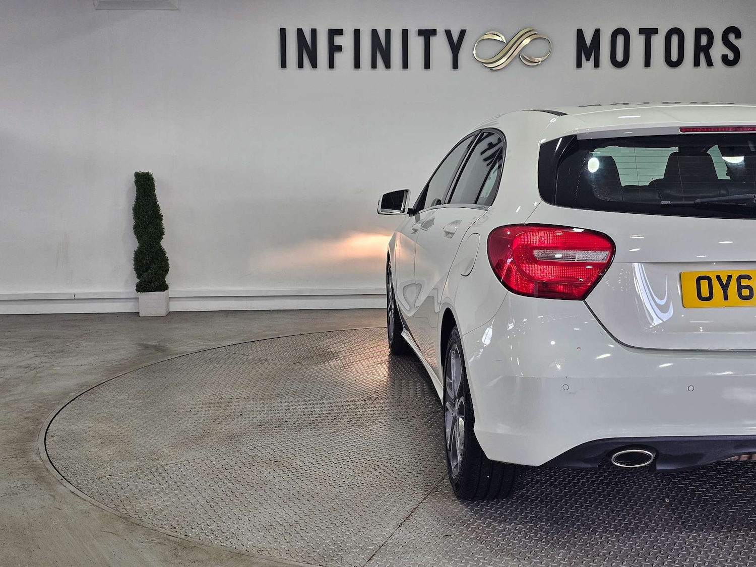 Used Mercedes-Benz A-Class 2013 for sale - 76972432: Photo 9