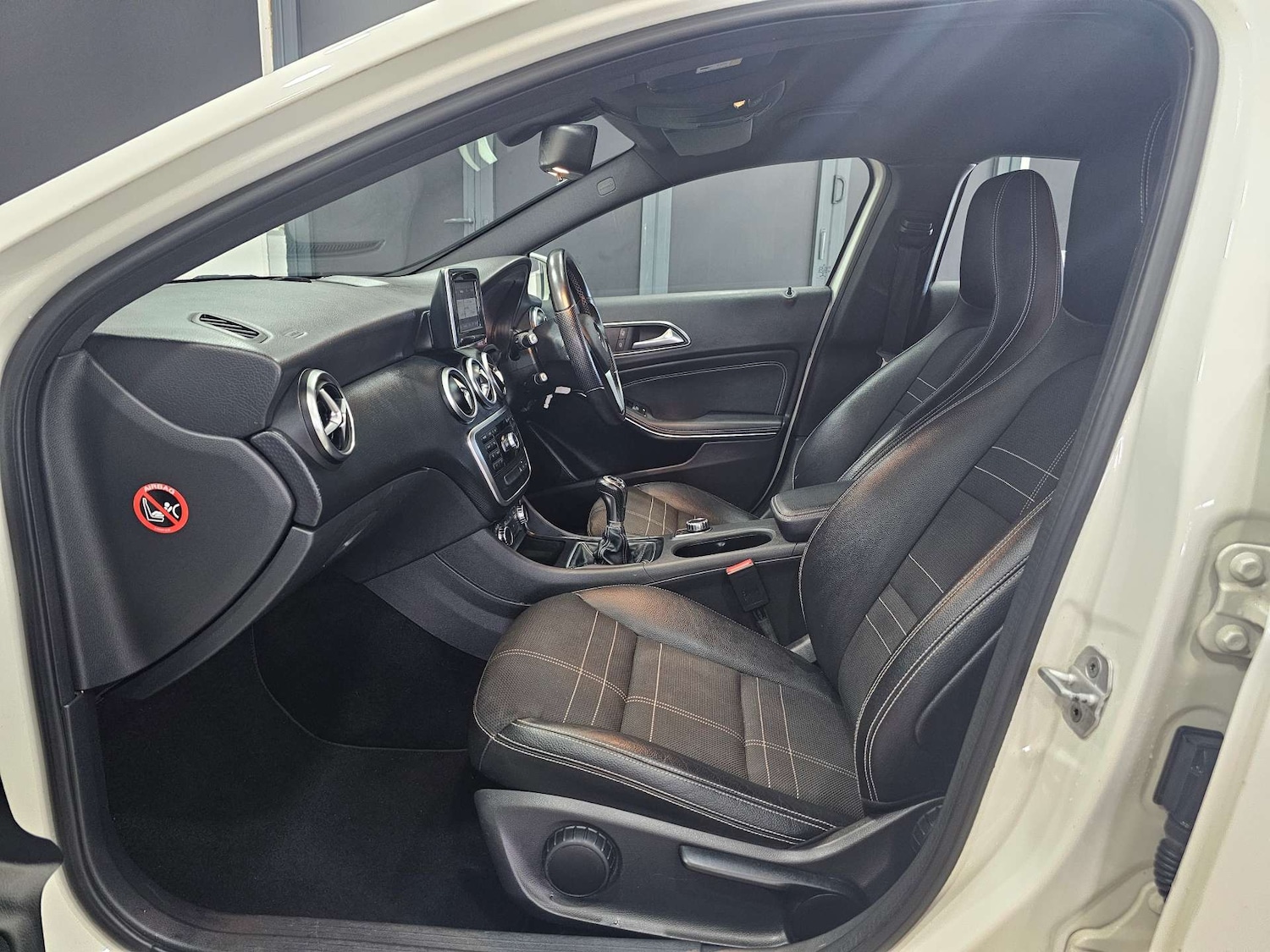 Used Mercedes-Benz A-Class 2013 for sale - 76972432: Photo 90