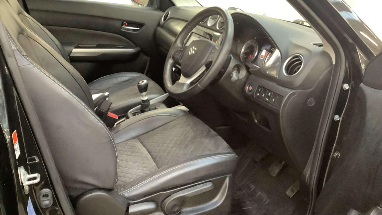 Used Suzuki Vitara 2019 for sale - 77299387: Photo 11