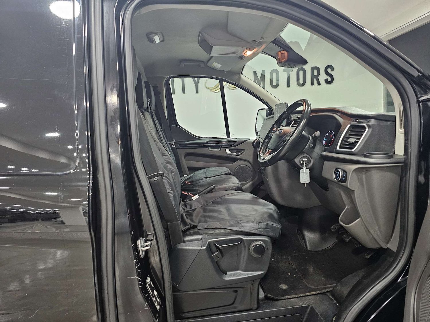 Used Ford Transit Custom 2019 for sale - 77571358: Photo 2