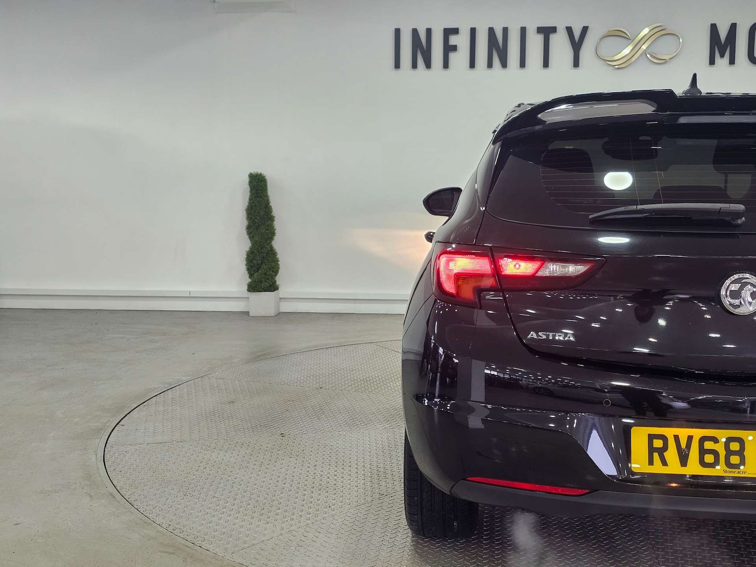 Used Vauxhall Astra 2018 for sale - 76972443: Photo 18