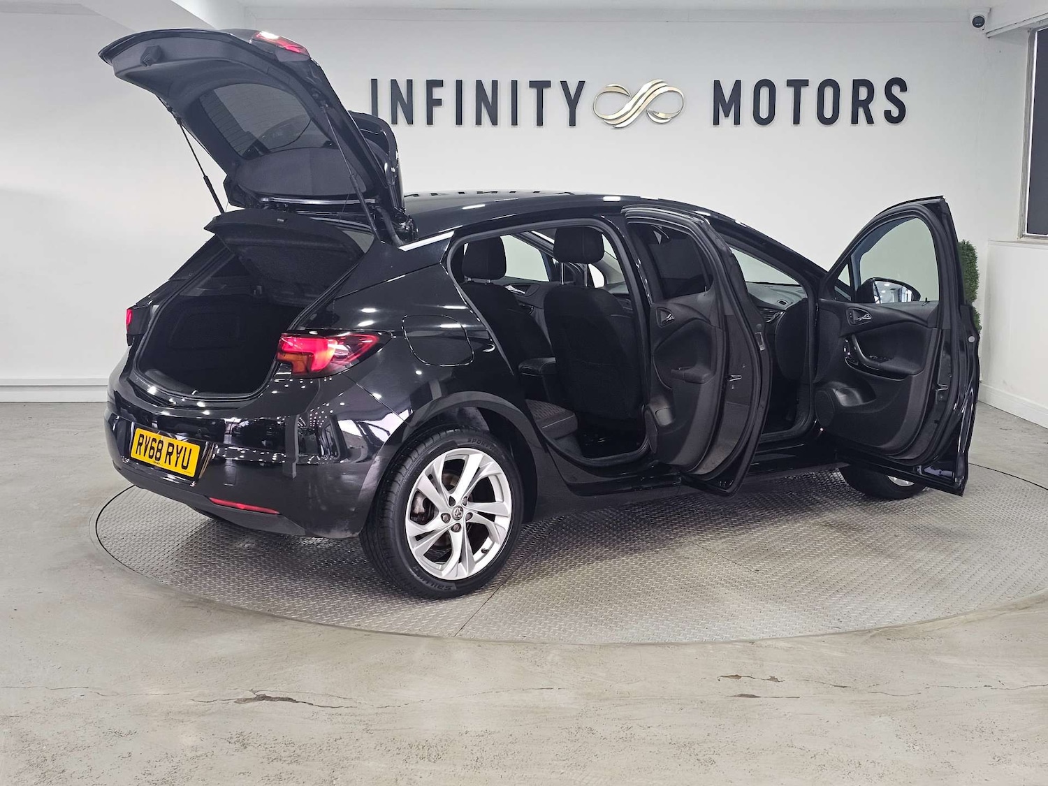 Used Vauxhall Astra 2018 for sale - 76972443: Photo 21