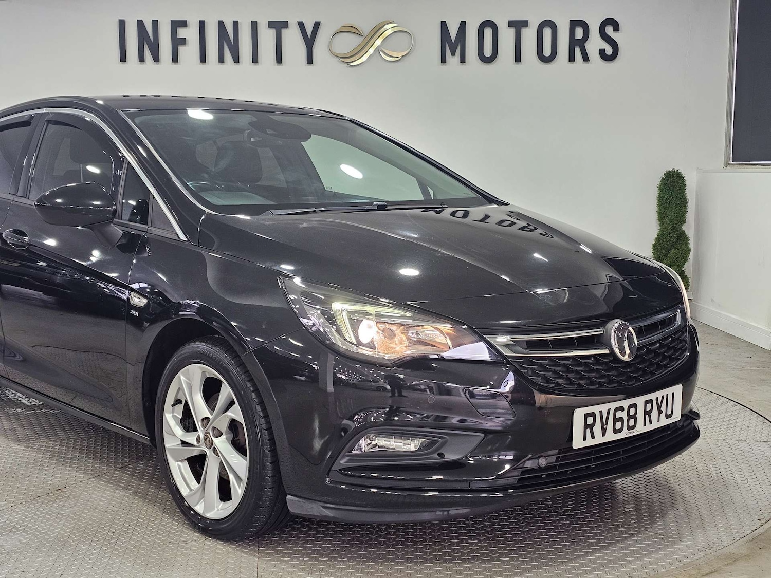 Used Vauxhall Astra 2018 for sale - 76972443: Photo 36