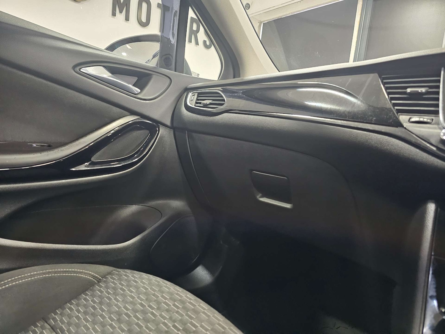 Used Vauxhall Astra 2018 for sale - 76972443: Photo 37