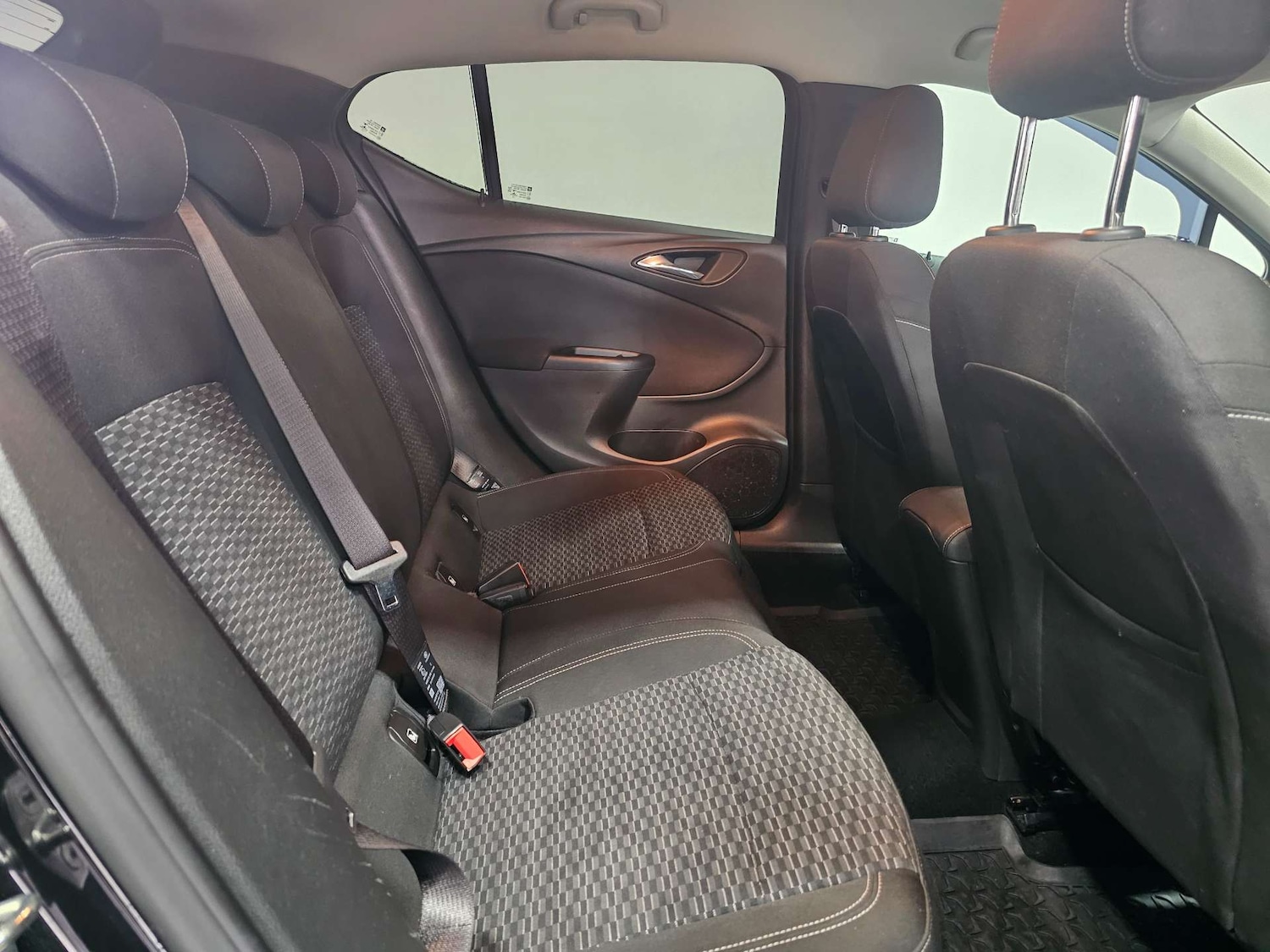 Used Vauxhall Astra 2018 for sale - 76972443: Photo 41