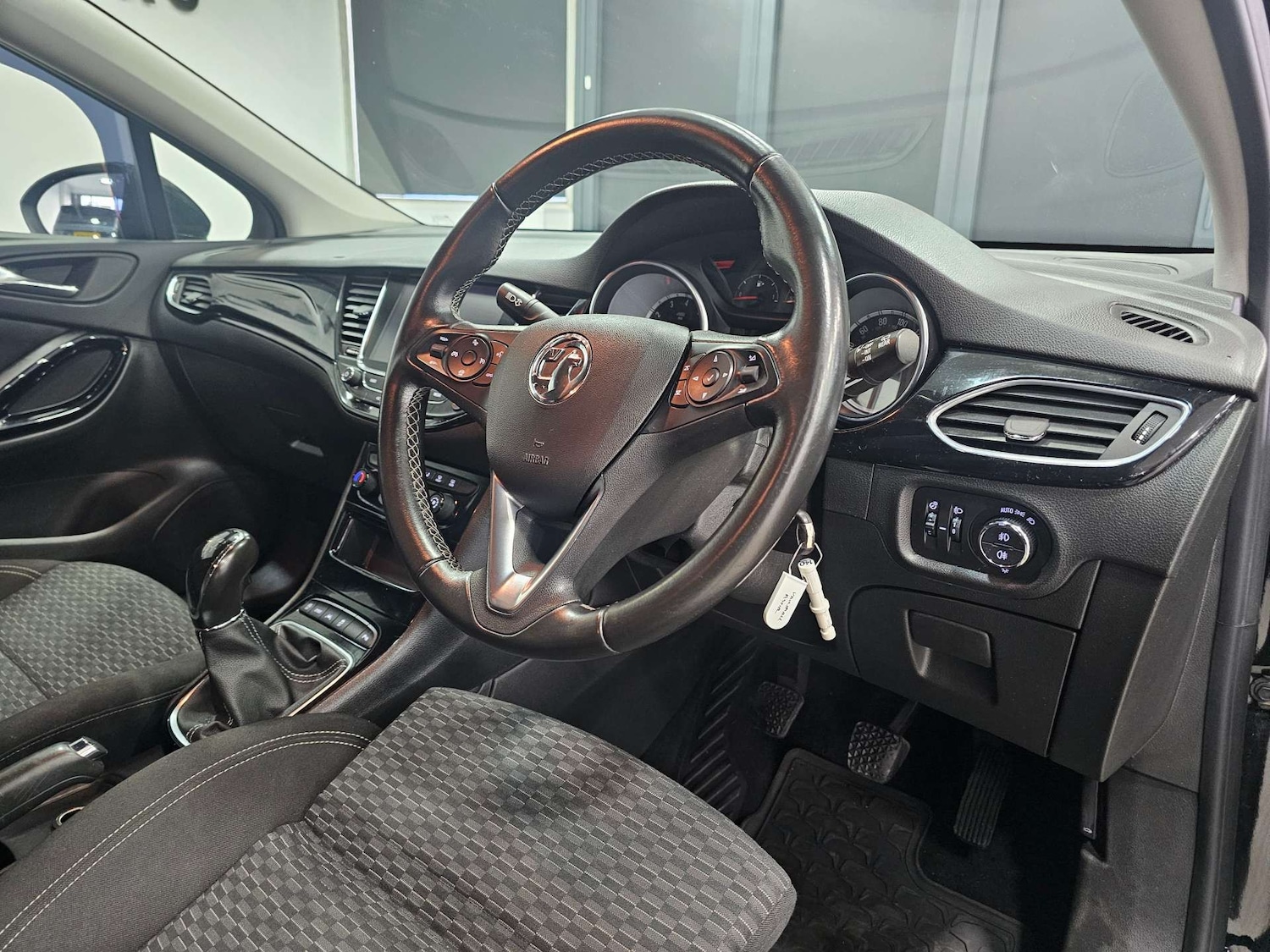 Used Vauxhall Astra 2018 for sale - 76972443: Photo 5