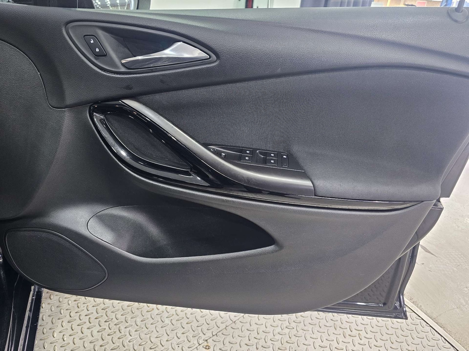 Used Vauxhall Astra 2018 for sale - 76972443: Photo 67