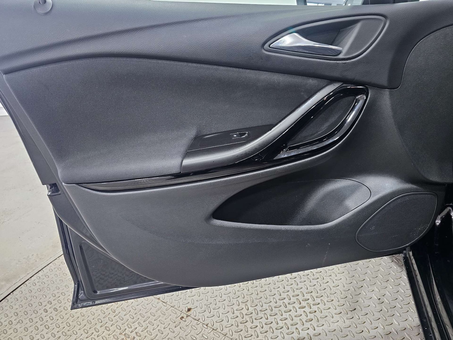 Used Vauxhall Astra 2018 for sale - 76972443: Photo 84