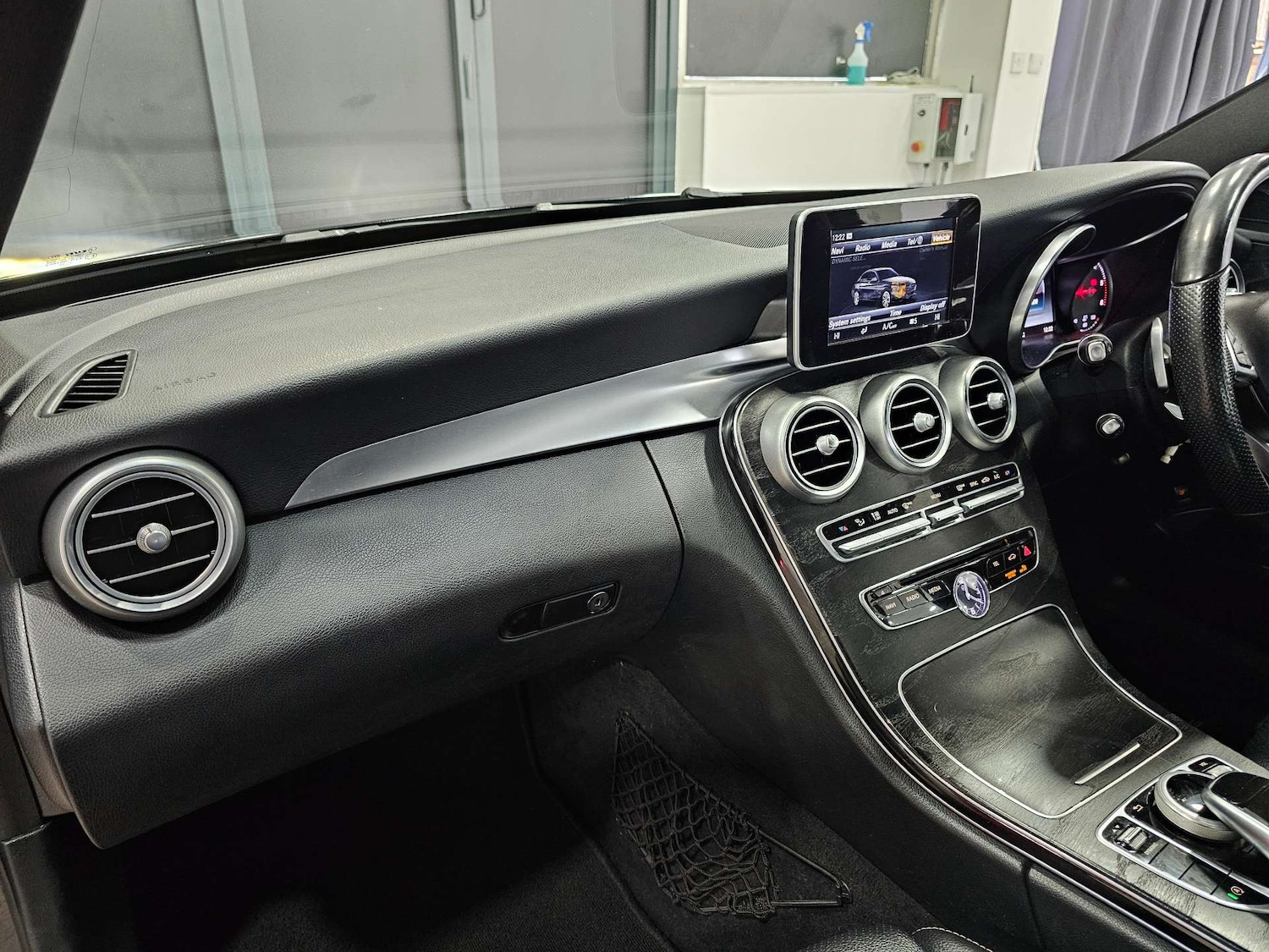 Used Mercedes-Benz C Class 2017 for sale - 77296443: Photo 23