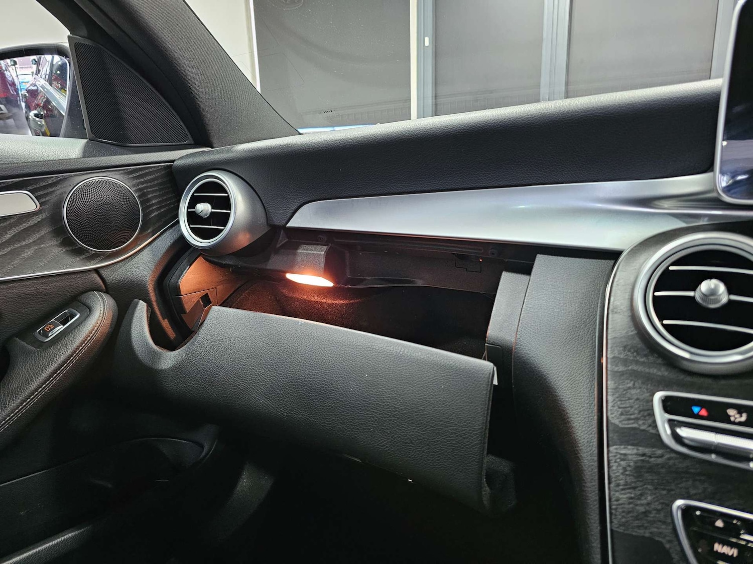 Used Mercedes-Benz C Class 2017 for sale - 77296443: Photo 26