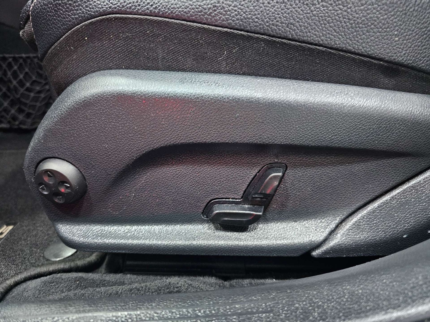 Used Mercedes-Benz C Class 2017 for sale - 77296443: Photo 42