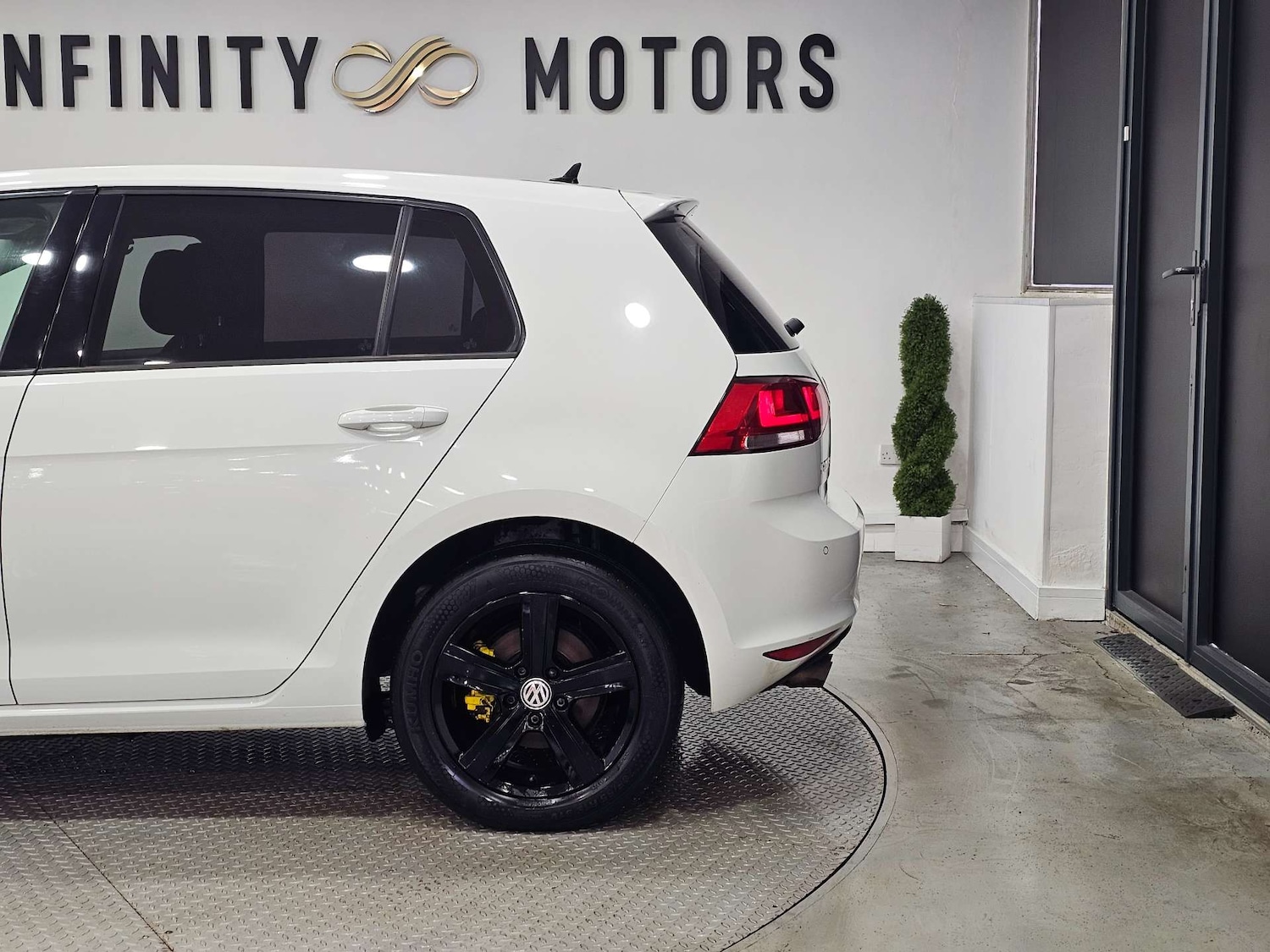 Used Volkswagen Golf 2016 for sale - 76972377: Photo 21