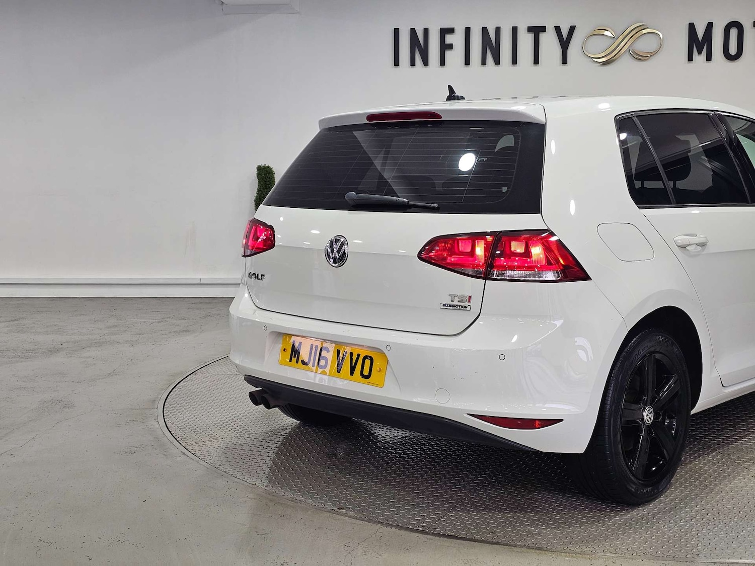 Used Volkswagen Golf 2016 for sale - 76972377: Photo 34