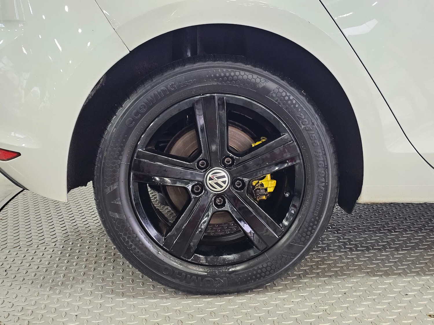 Used Volkswagen Golf 2016 for sale - 76972377: Photo 38