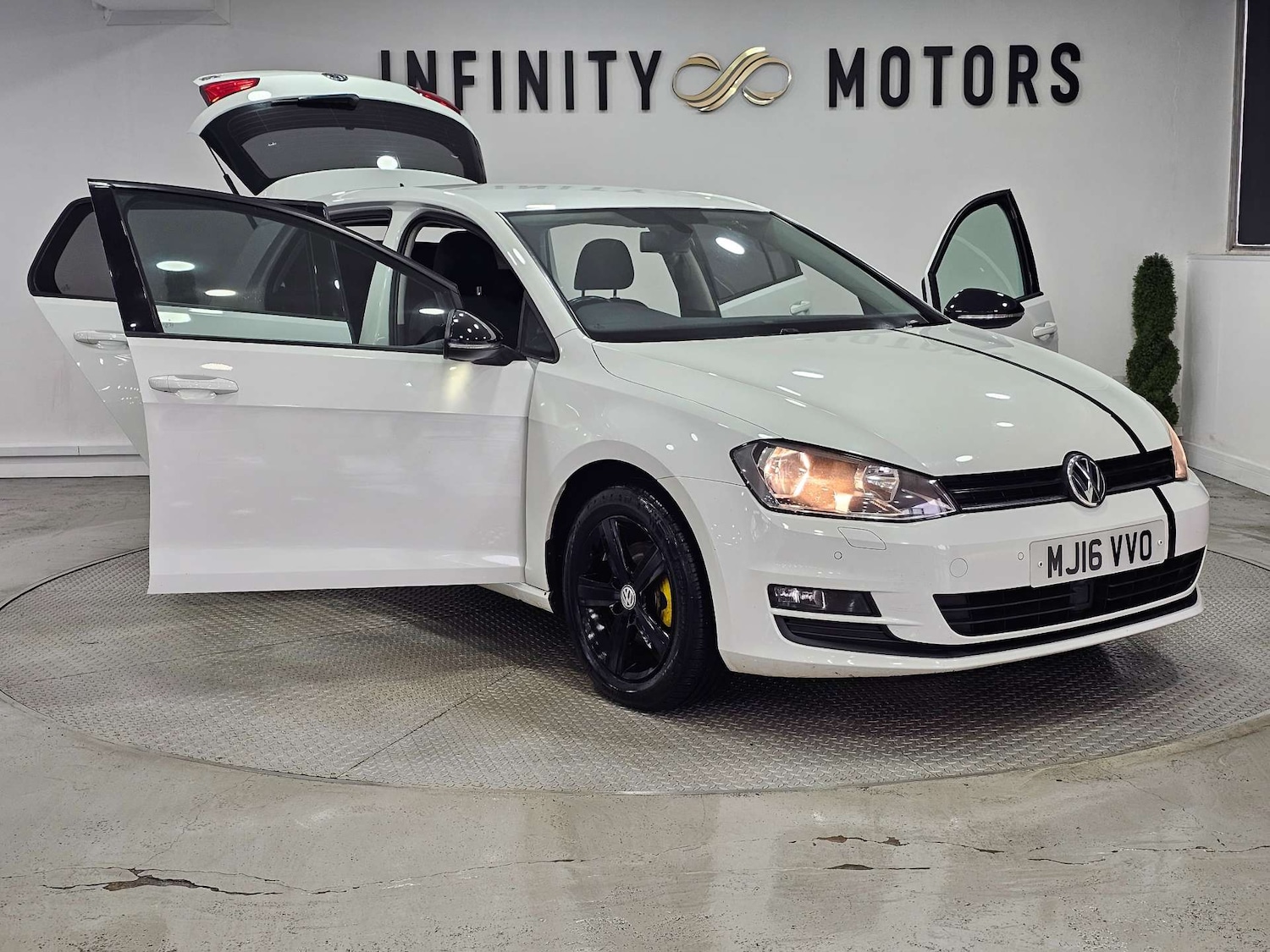 Used Volkswagen Golf 2016 for sale - 76972377: Photo 43