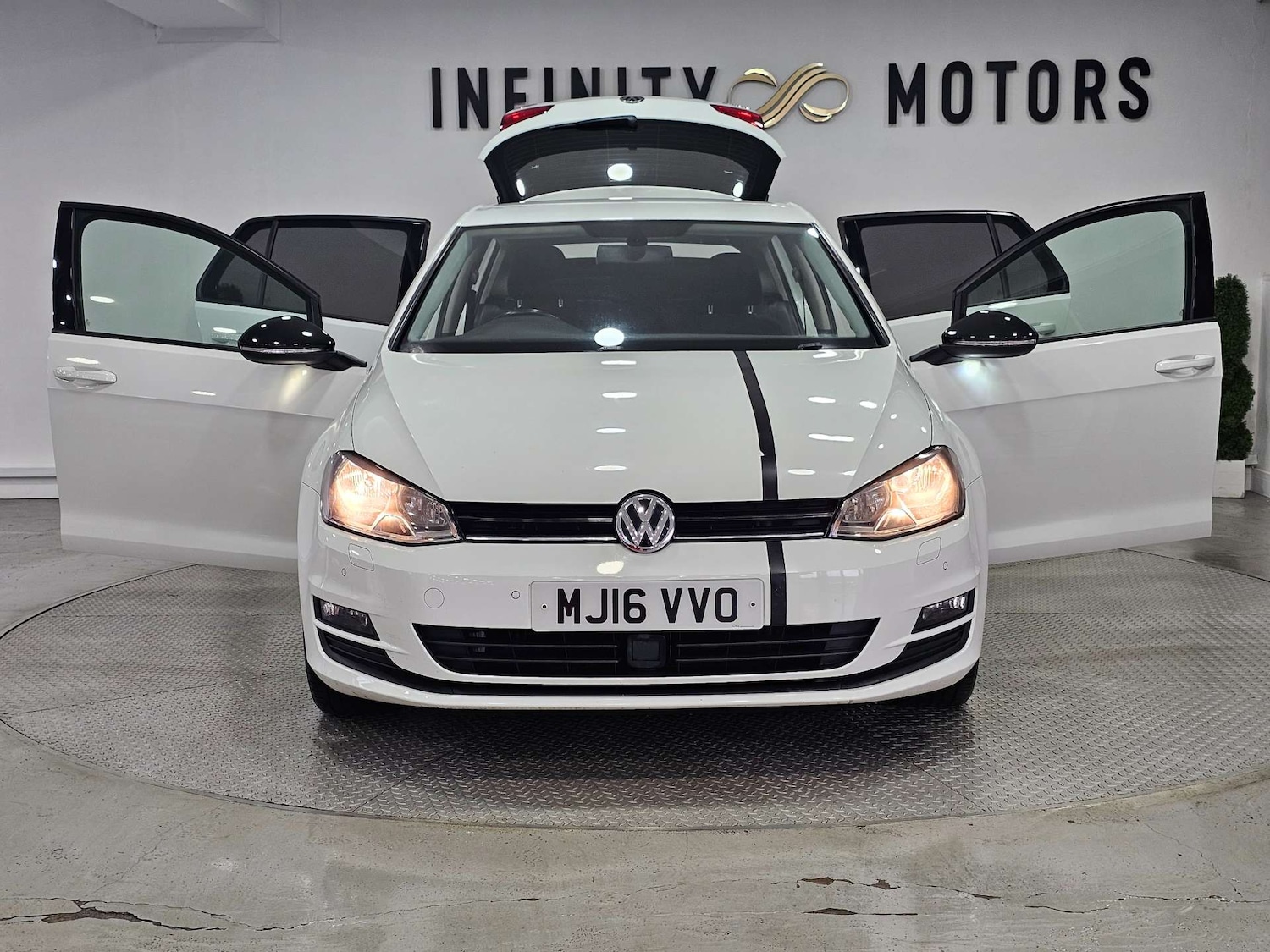 Used Volkswagen Golf 2016 for sale - 76972377: Photo 44