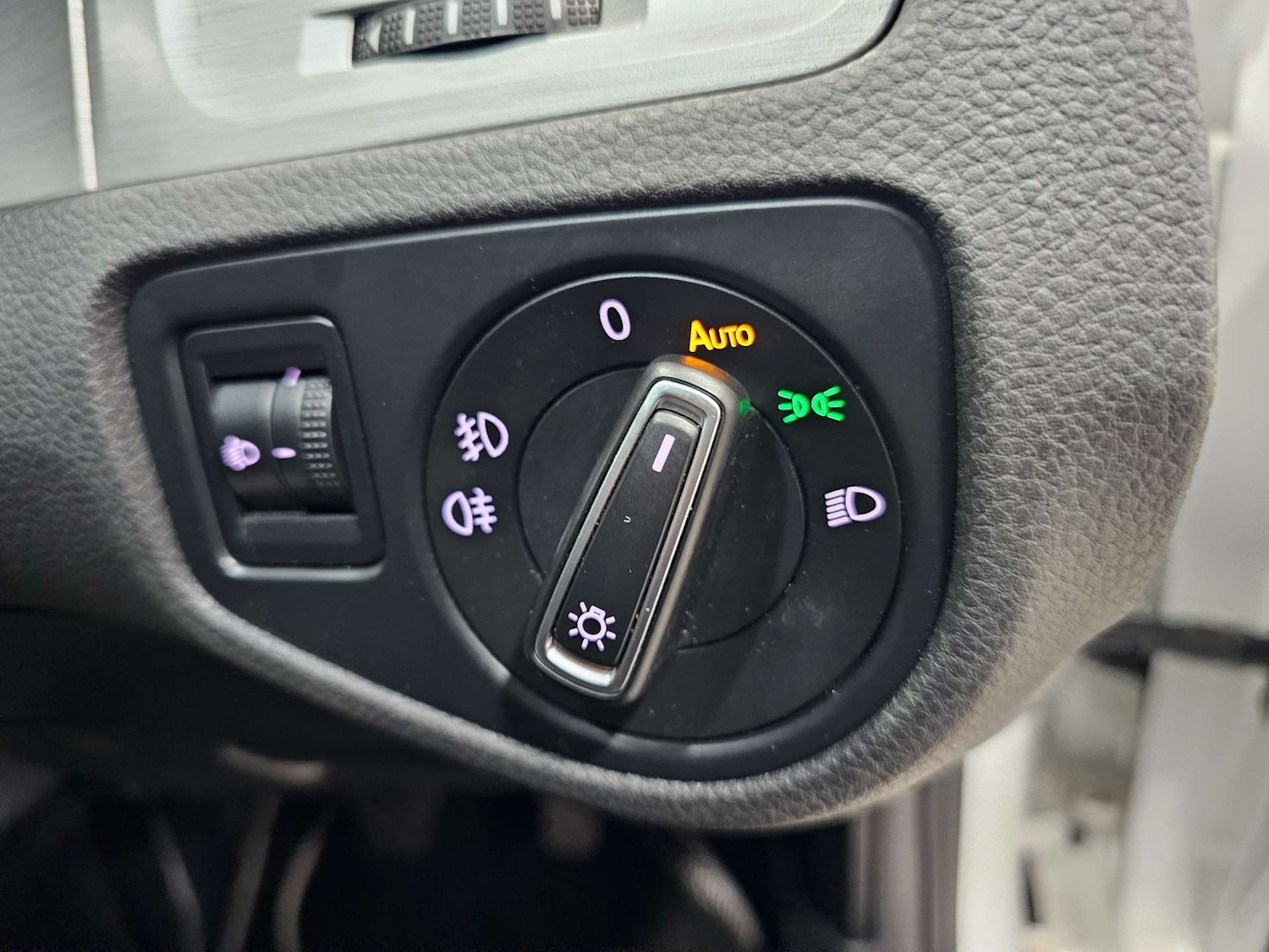 Used Volkswagen Golf 2016 for sale - 76972377: Photo 56