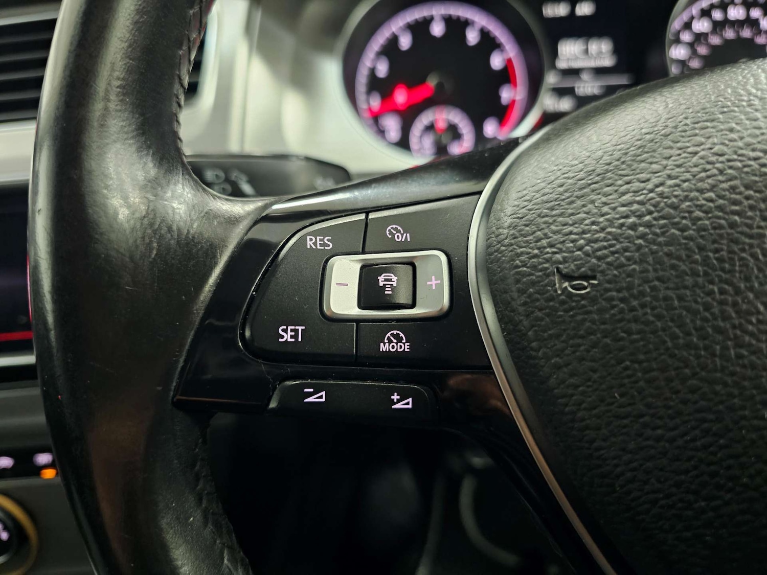 Used Volkswagen Golf 2016 for sale - 76972377: Photo 59