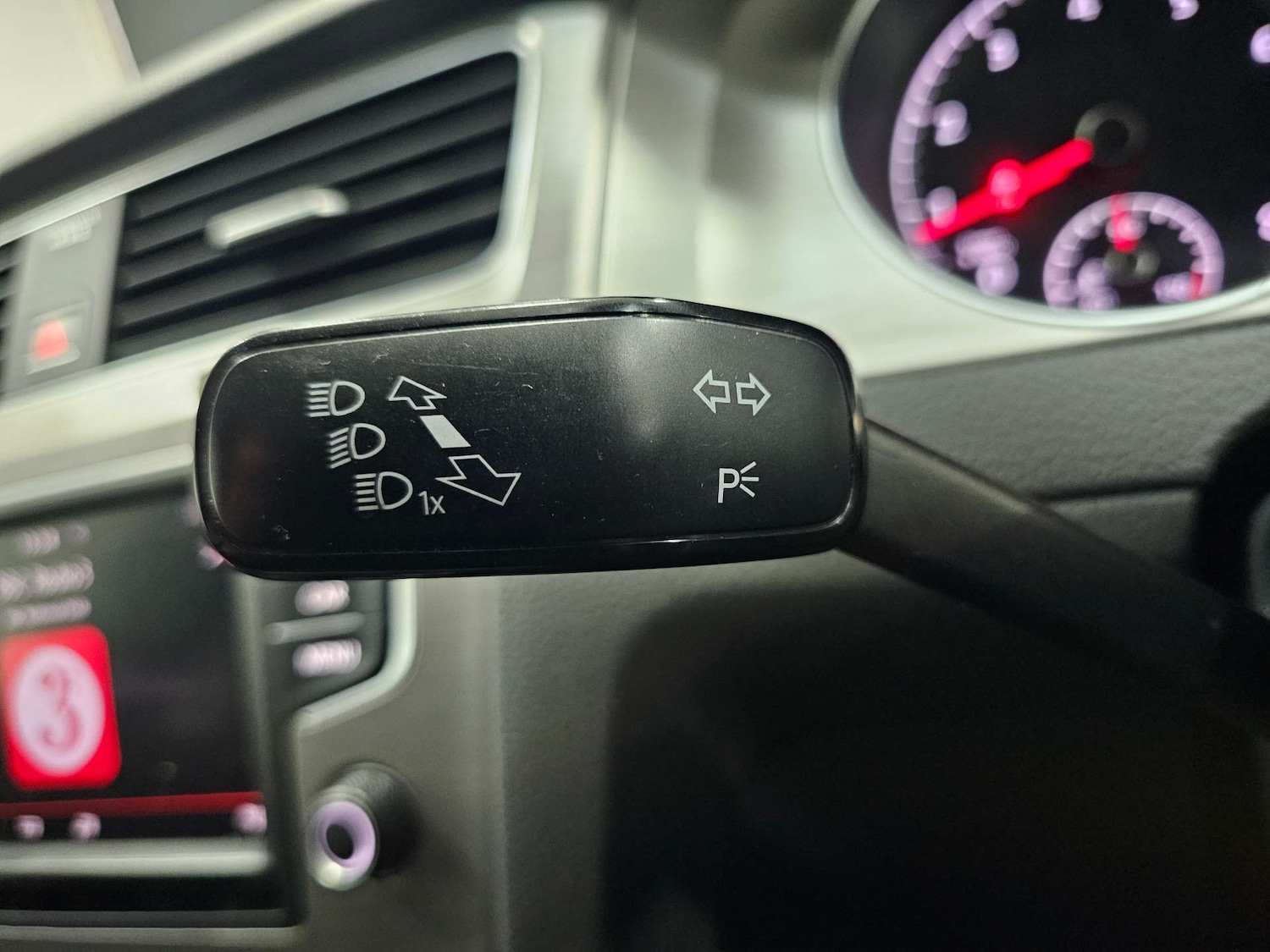 Used Volkswagen Golf 2016 for sale - 76972377: Photo 61