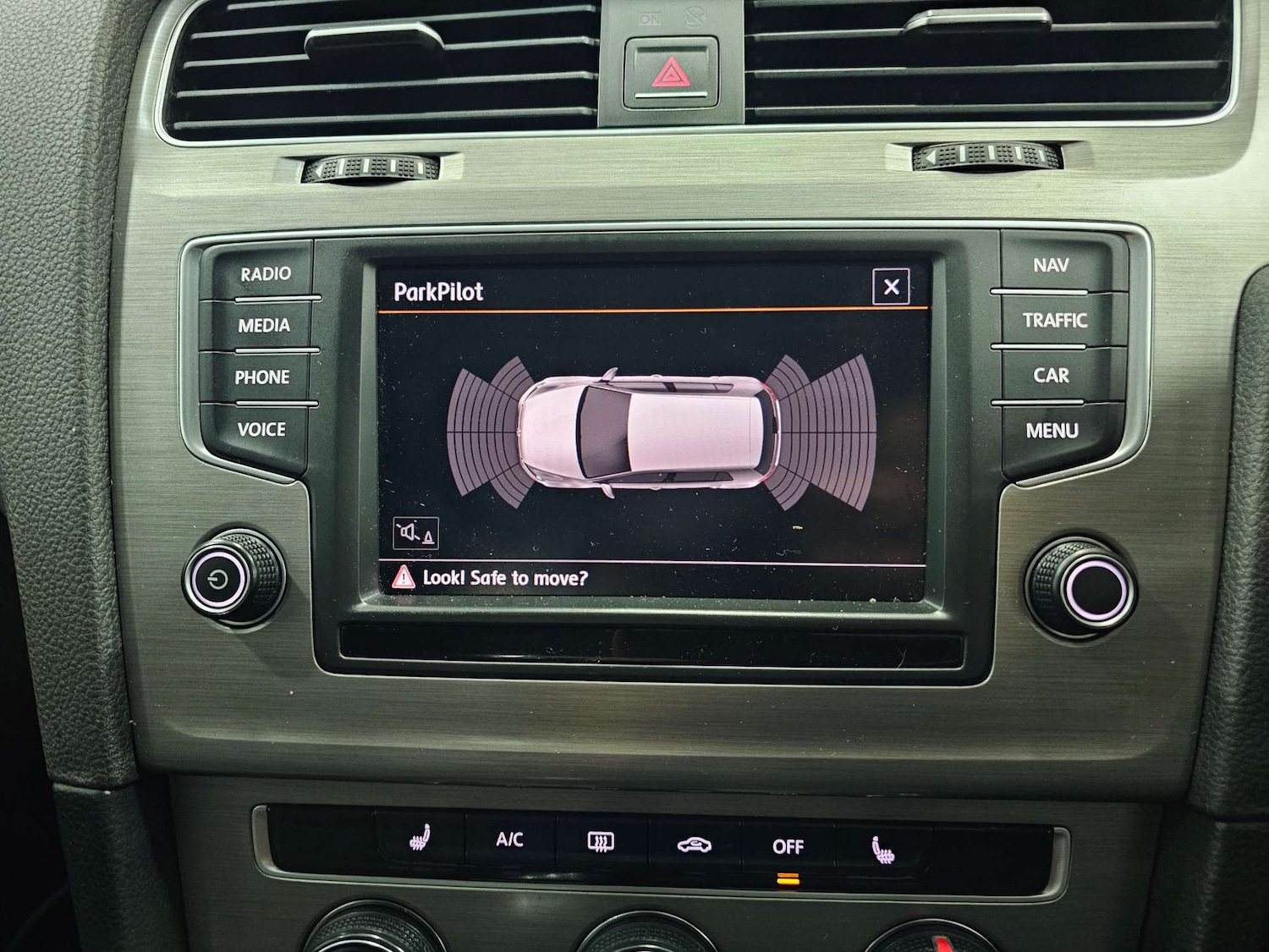 Used Volkswagen Golf 2016 for sale - 76972377: Photo 7