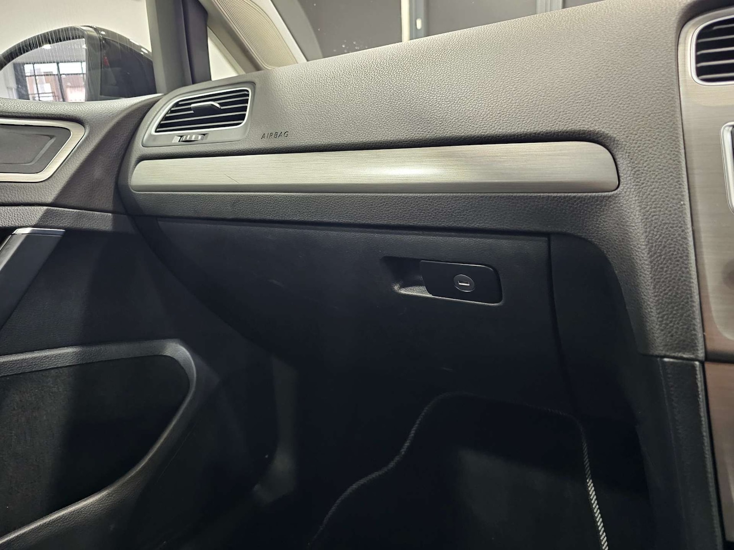 Used Volkswagen Golf 2016 for sale - 76972377: Photo 71