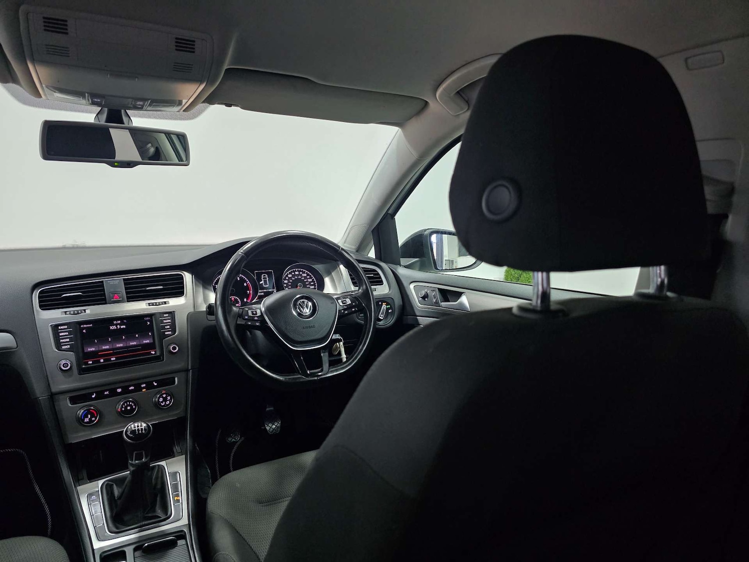 Used Volkswagen Golf 2016 for sale - 76972377: Photo 84